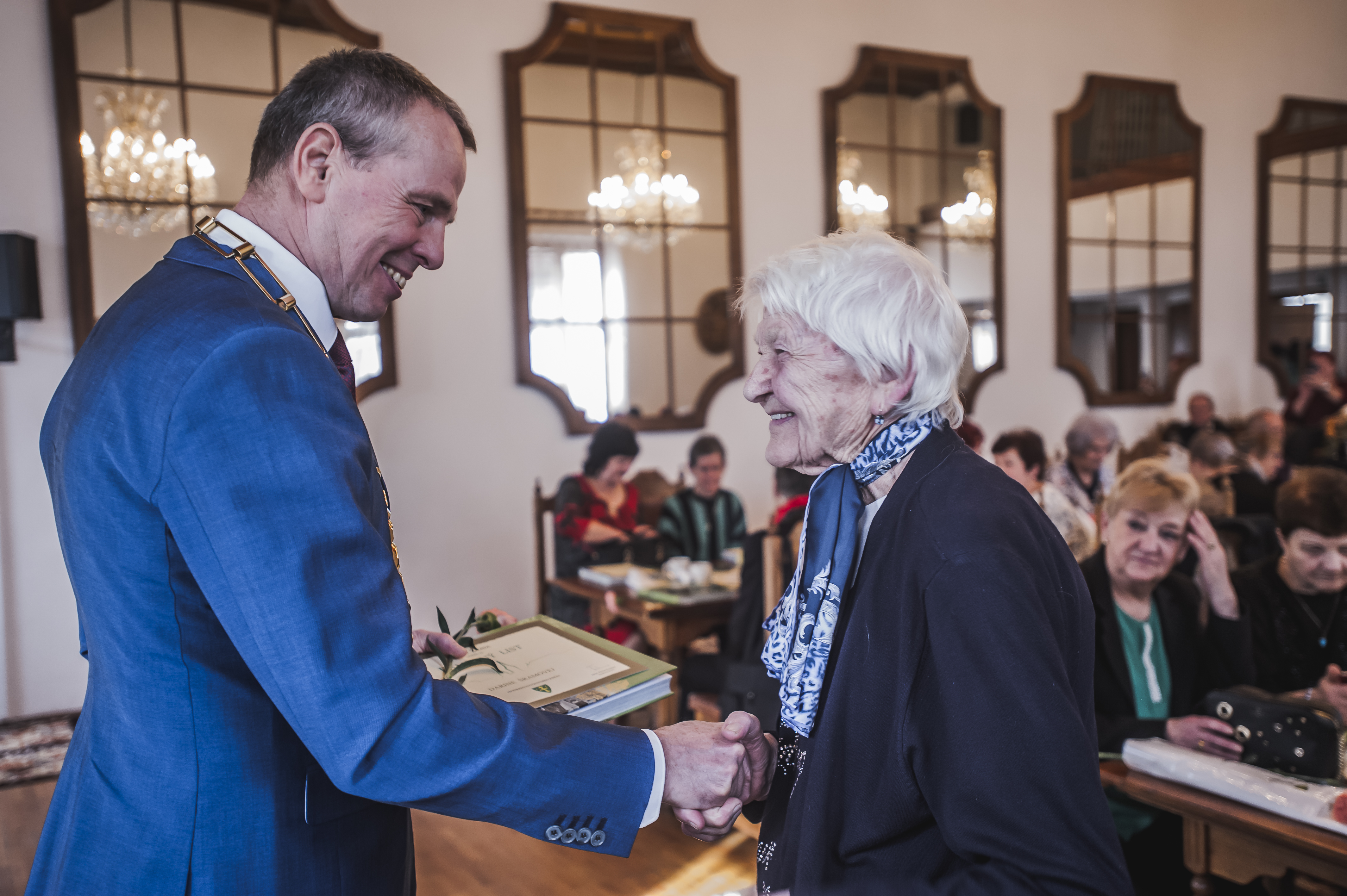 jubilanti február (77)