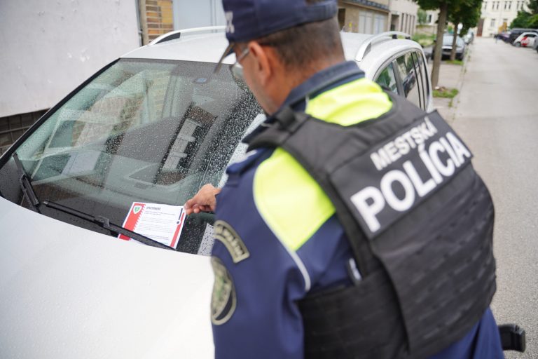 mestska-policia-scaled-768x512