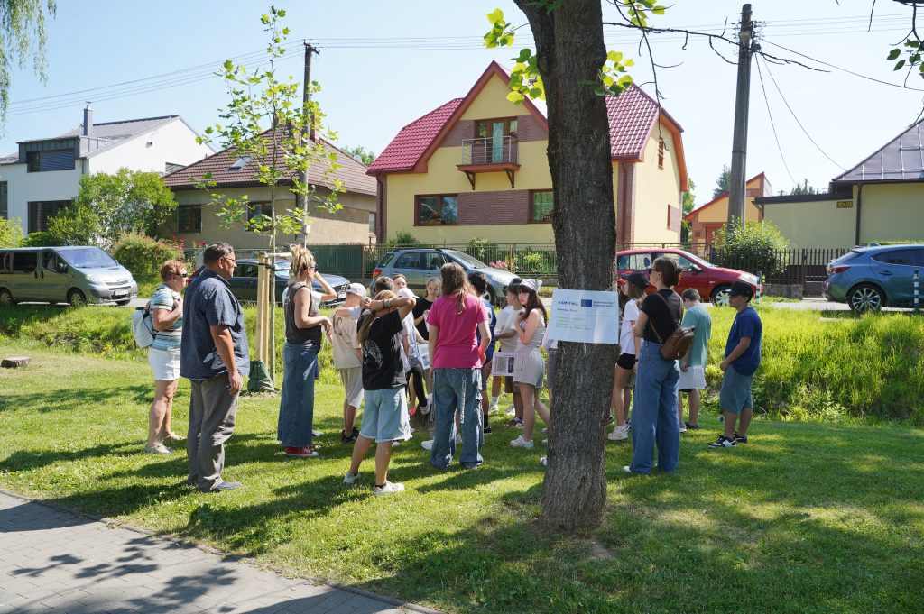 Mesto Žilina: Žiaci zo Žiliny a Brna získavajú environmentálne poznatky priamo v prírode foto detí z parku